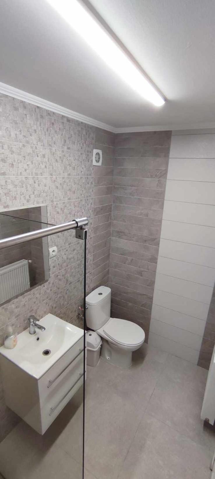 Farkaslaki Panorama Vendeghaz Otel Lupeni  Dış mekan fotoğraf