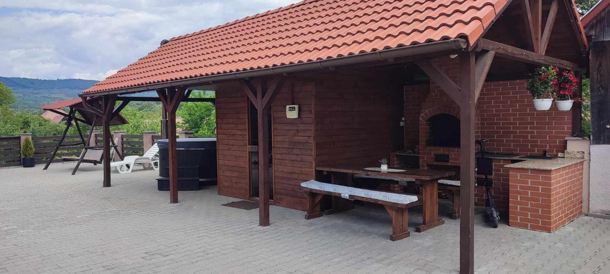Farkaslaki Panorama Vendeghaz Otel Lupeni  Dış mekan fotoğraf
